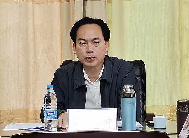 黨組成員、局長陸明賢作總結(jié)發(fā)言.jpg
