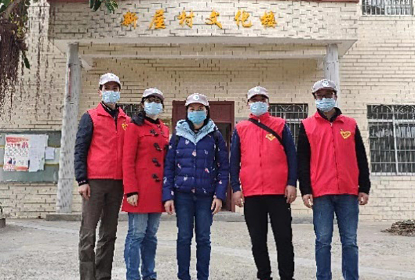 我局選派黨員在特呈島街道新屋村協(xié)助疫情防控工作.jpg